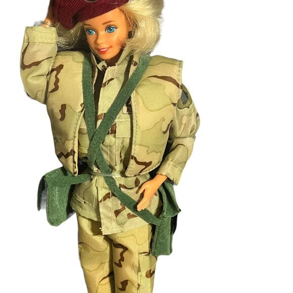 Army Barbie Stars n Stripes Vintage Doll in Box - Picture 3 of 5